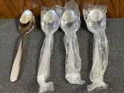 NEW (4) Oneida PENINSULA CASTLE JORDAN LAURA Flatware SOUP SPOON Tablespoon SET