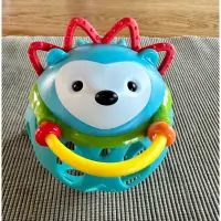在飛比找蝦皮購物優惠-Skip Hop 寶寶五感玩具 雙耳洞洞魔力球 抓握玩具 刺