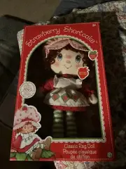 strawberry shortcake Doll