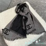 精品二手 CHANEL 香奈兒 CASHMERE 雙面 灰黑 CC 格紋 絲綢 喀什米爾 羊絨 圍巾 披肩