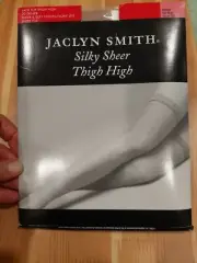 Individual Jaclyn Smith Silky Sheer Thigh High Medium 20den Soft Beige #7371