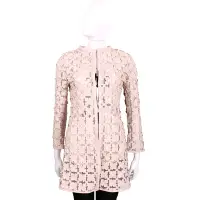 在飛比找Yahoo奇摩購物中心優惠-Caban Romantic 雕花皮革長版外套(粉色/附白色