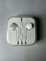 NEW Genuine OEM Apple iPhone Wired Earpods Earphones Earbuds 3.5mm Jack W/ Case