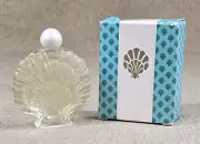 Avon Vintage 1990 SKIN SO SOFT BATH OIL 4.5 fl oz Sea Shell Glass Decanter