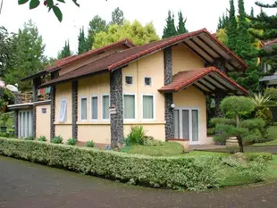 邦加查瓦米內瓦伊薩塔納別墅Villa ChavaMinerva Istana Bunga