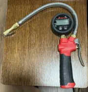 Snap-on Tools NEW RED Heavy Duty Digital Tire Inflator TPGDL2000