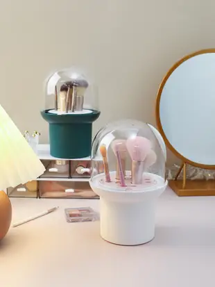 化妝刷收納盒桌麪防塵化妝品透明眼線筆筒美妝眉筆眼影刷子收納桶 (8.3折)
