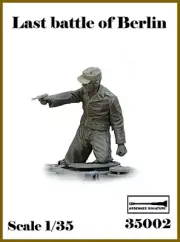 Ardennes Miniature 1/35 Last Battle of Berlin - WWII German Panzer Crewman