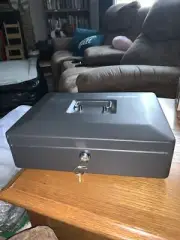 New Sentry Safe Lock Steel Cash Safe Security Box W/Keys