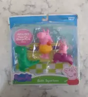 Peppa Pig Bath Squirtees Includes Peppa Pig, George Pig, & Dino Bath Squirtees