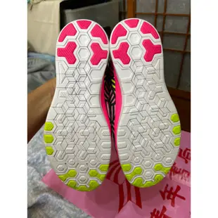 「 二手鞋 」 Nike Free Tr Fit 5 女版運動休閒鞋 US8（粉）鐵4-3