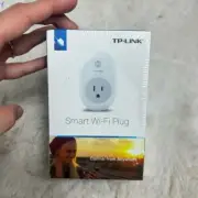TP-Link - Wi-Fi Smart Plug - White Model:HS100