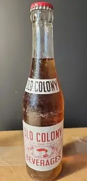 1948 ACL OLD COLONY SODA BOTTLE FULL WICHITA KS
