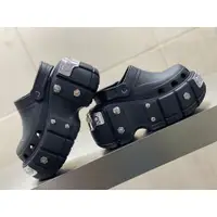 在飛比找蝦皮購物優惠-Po Balenciag Crocs 涼鞋,尺碼 35-45