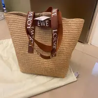 在飛比找PopChill優惠-[二手] Loewe Raf fold shopper(托特