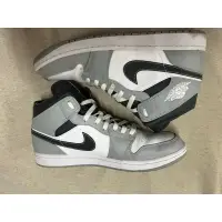 在飛比找蝦皮購物優惠-Jordan 1 mid light smoke grey 