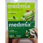 MEDIMIX 印度綠寶石皇室藥草浴 美肌皂 深綠&淺綠 深綠-草本 淺綠-寶貝 產地：印度 125G