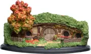 WETA Workshop Polystone - 18 Gardens Smial Hobbit Hole [New Toy] Statue, Colle