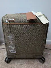 Hartmann T1166 Natural Tweed Luggage Tweed Legend Underseat Carry On Spinner 18"