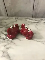 Cracker Barrel Mini Red Ceramic Crab Salt & Pepper Shaker Set