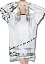 White W.I.A Extra Long T-Shirt
