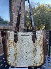 NWT BRAHMINMedium Lena In Honey Carlisle Handbag