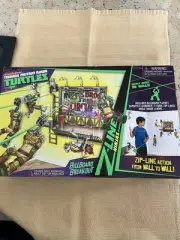 TMNT Z-Line Ninjas Billboard Breakout Playset - Nickelodeon Playmates #95052 NIB