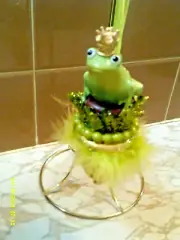 KURT ADLER-6.5" HOLLY HATS ORNAMENT-THE FROG PRINCE-NEW IN BOX-2023
