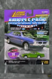 Johnny Lightning Muscle Cars USA 1971 Dodge Demon #20 Green & Black