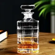 Square Crystal Whiskey Decanter, Lead-Free Glass, 880ML Luxury Liquor Bottle for