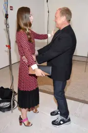 Olivia Wilde designer Michael Kors pose backstage at the Michael K - Old Photo 3