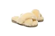 AUSTRALIAN SHEPHERD UGG Women Crossover Fluffy Slides Leanna Cream