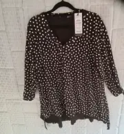 NWT TAKING SHAPE Black White 3/4/Sleeve V Neck Stretch Tunic Top ~ Size S