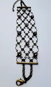 Vintage 1980-90s Brass Finish Lucite Crystal Flower Bracelet 7”+2” ext