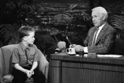 BJ Sniff with host Johnny Carson on April 3 1991 Old TV Photo 2
