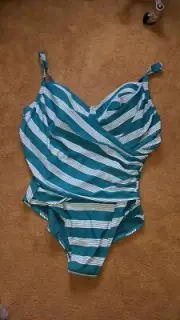 Terra & Sky Women's Plus green/white stripe One Piece Swimsuit size 3X