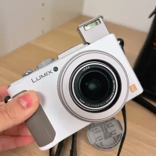 ( 復古手感 高顏值 ) Panasonic Lumix DMC-LX7 白相機 二手