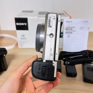 ( 索尼微單眼 ) 售出保固半年 Sony A6000 單機 含16-50 mm 二手附實拍圖 輕便 林相攝影
