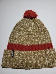 Patagonia Wool Pom Beanie. Hot Ember w/Tan