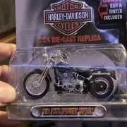 Maisto Harley Davidson DieCast 1:18 Series 12 - 2001 FXSTS Springer Softail