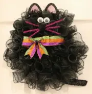 14" Halloween Cat Wreath with Bow ~ Deco Mesh Fur Ball Kitten ~ Purr-fect decor!