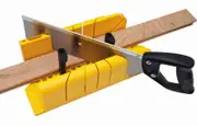 Stanley 20-600 - Mitre Box - Plastic C/W Saw
