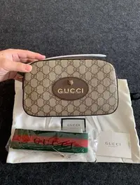 在飛比找Yahoo!奇摩拍賣優惠-【二手】Gucci 古馳 虎頭相機包 男女都可以用 立體包型