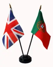 PORTUGAL & UNION JACK friendship table flag set with flags and base Portuguese
