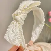 NWT Retro Elegant Pearl-Embellished Bridal Knot Headband ✨✨