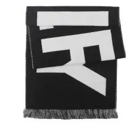 在飛比找momo購物網優惠-【BURBERRY 巴寶莉】Logo 徽標羊毛圍巾(黑色/白