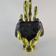 6-Finger Gold/Black Alien Hand Controller Holder The Ultimate Gaming Home Décor