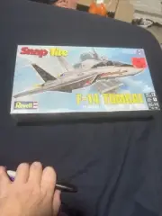 NEW Revell 1/72 Snap-Tite F-14 Tomcat Fighter Plane Model Kit 10.5" G1