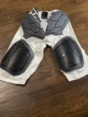 NIKE - MEN'S XL - WHITE WITH BLACK PADDED PRO COMBAT COMPRESSION SHORTS