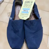 在飛比找PopChill優惠-[二手] TOMS 帆布 休閒鞋